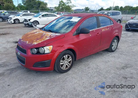 2015 Chevrolet Sonic Lt Auto z USA, uszkodzony, nr VIN 1G1JC5SH2F4220357